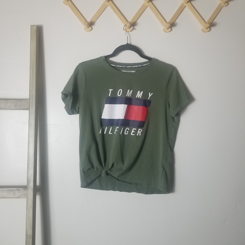 TOMMY HILFIGER SPORT GREEN KNOT TEE SIZE LARGE